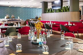 Flow Hotel & Conference