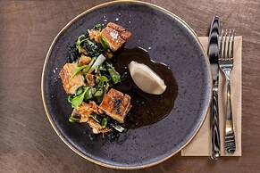 Flow Hotel & Conference