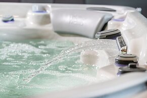 Flow Hotel & Conference