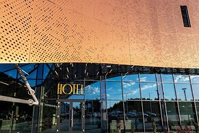 Flow Hotel & Conference