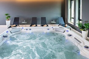 Flow Hotel & Conference