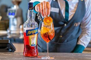 Flow Hotel & Conference