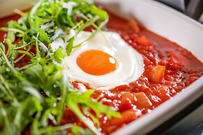 Flow Hotel & Conference