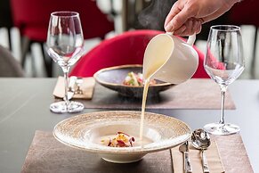 Flow Hotel & Conference