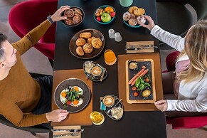 Flow Hotel & Conference