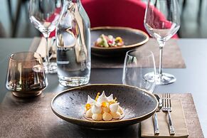 Flow Hotel & Conference