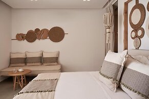 Armony Suites Milos