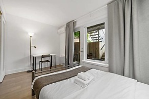 Downtown Metro Frontenac 2 BR new Apartment max 6p