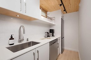 Passive House Luxury 2 Bedroom Basement Suite
