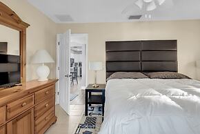 232 S Harbor Dr - Island Bay 3 Bedroom Home by RedAwning