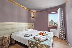 Sises Lodge - 27D Sestriere