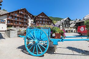 Sises Lodge - 27D Sestriere