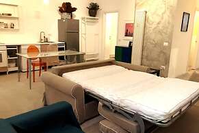 Inviting 2-bed Apartment in Milano