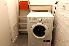 Inviting 2-bed Apartment in Milano