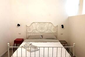 Inviting 2-bed Apartment in Milano