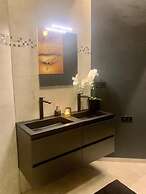 SLEEP INN ANTWERP - Flats & Suites