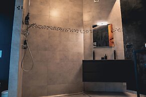 SLEEP INN ANTWERP - Flats & Suites