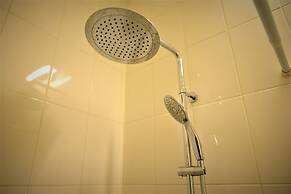 SLEEP INN ANTWERP - Flats & Suites