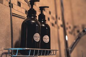 SLEEP INN ANTWERP - Flats & Suites