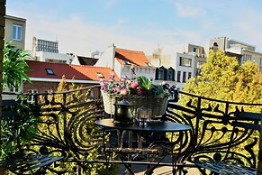 SLEEP INN ANTWERP - Flats & Suites