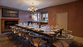 Beautiful 5bedroom house sleeps13 hottub