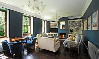 Beautiful 5bedroom house sleeps13 hottub