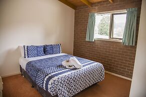 Cherry Lane Apartments