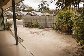 Cherry Lane Apartments