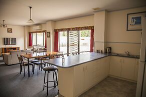 Cherry Lane Apartments