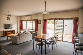 Cherry Lane Apartments