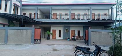 LEMBUNAI HOME STAY
