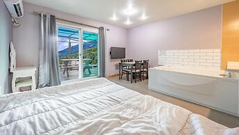 Gapyeong Topclouds Pet&spa Pension