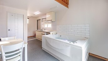 Gapyeong Topclouds Pet&spa Pension