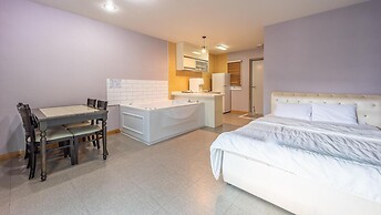 Gapyeong Topclouds Pet&spa Pension