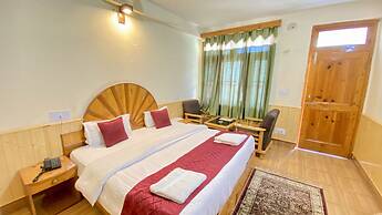 Hotel Purnima River View