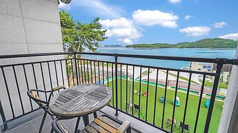 Namhae Spring, Summer, Fall, Winter Pet-