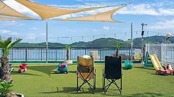 Namhae Spring, Summer, Fall, Winter Pet-