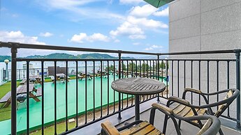 Namhae Spring, Summer, Fall, Winter Pet-