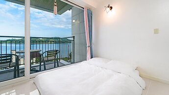 Namhae Spring, Summer, Fall, Winter Pet-