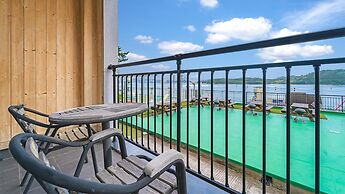 Namhae Spring, Summer, Fall, Winter Pet-