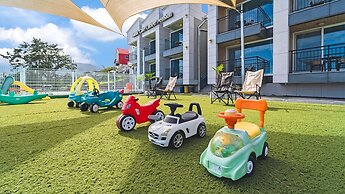 Namhae Spring, Summer, Fall, Winter Pet-