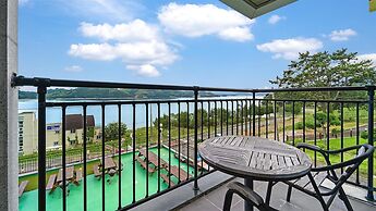 Namhae Spring, Summer, Fall, Winter Pet-