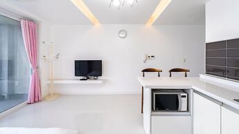 Namhae Spring, Summer, Fall, Winter Pet-