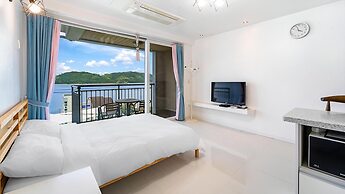 Namhae Spring, Summer, Fall, Winter Pet-