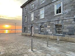 Cozy Coastal Apartment