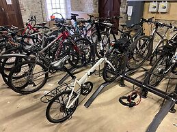 Cozy Coastal Apartment