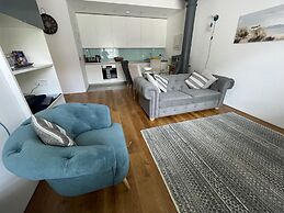 Cozy Coastal Apartment