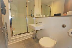 Cozy Coastal Apartment