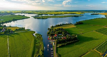 Waterlodge Reade Wikel