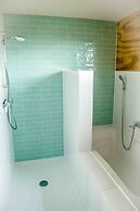 Waterlodge Reade Wikel
